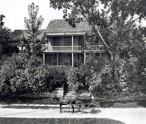 Bush-Holley house with horse
