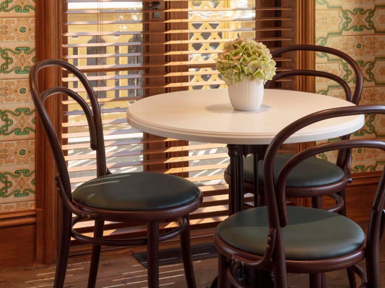 cafe©Durston-Saylor