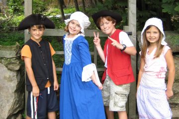 10-23-2-26-Colonial-Dress-Up