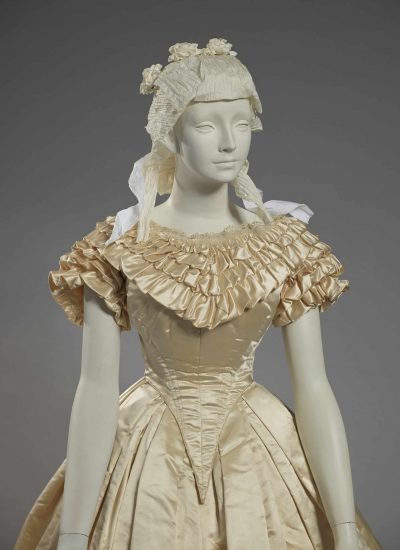 Wedding Dress:
American
c. 1860
Silk satin, cotton, boning
